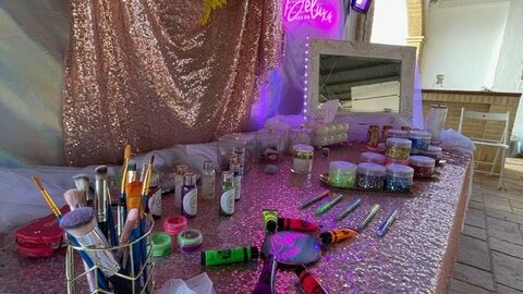 Maquillaje brillante para bodas en Huelva