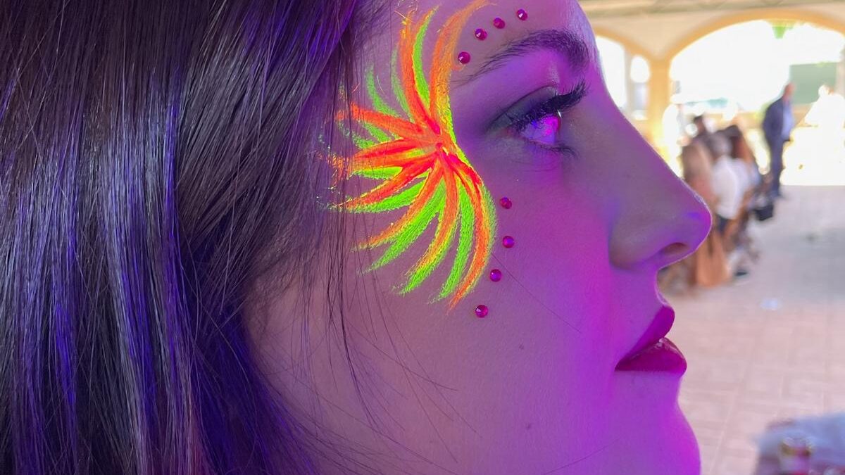 Maquillaje brillante eventos Huelva
