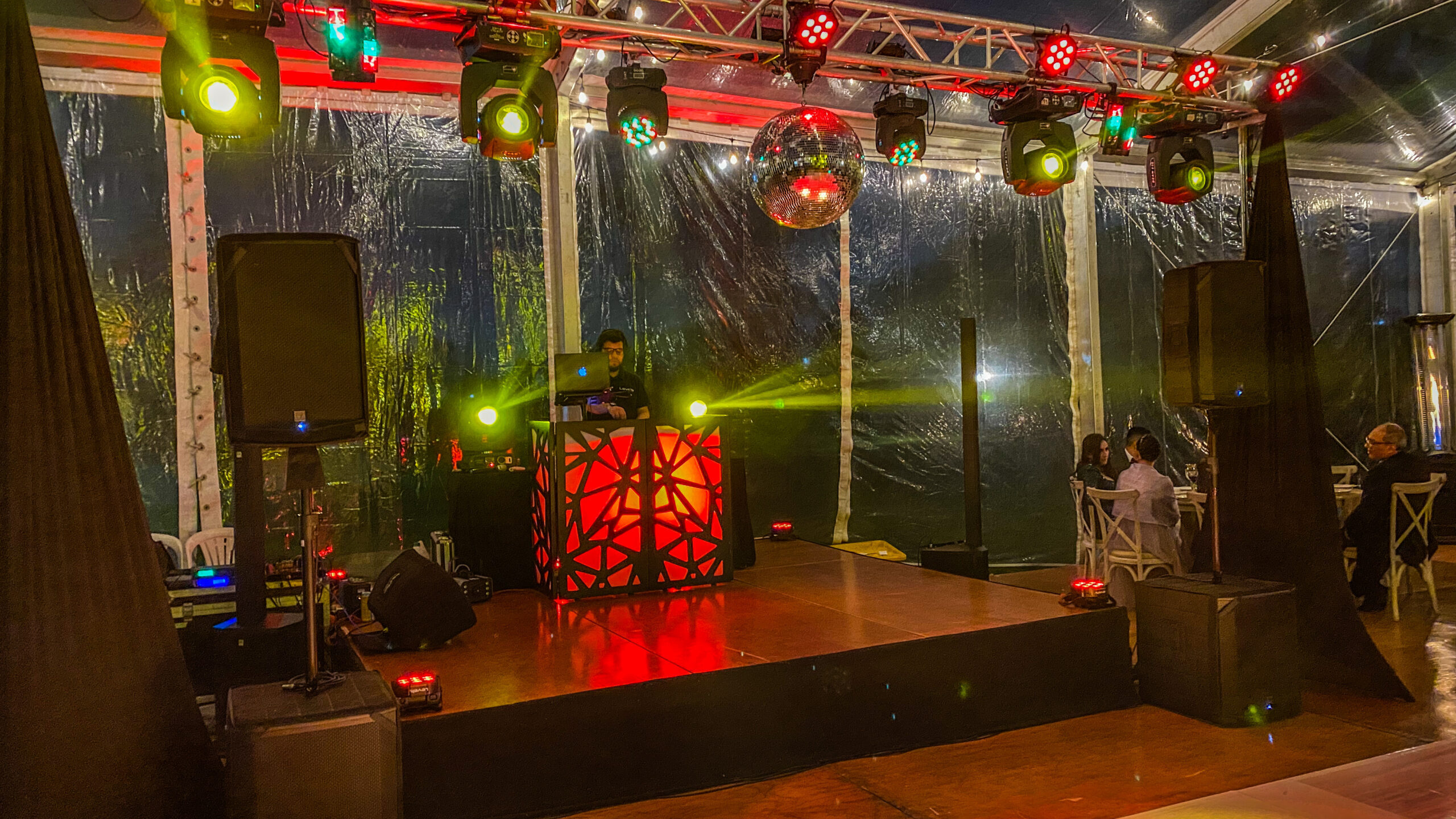 Sonido e iluminación para bodas